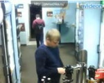 17.09.18 местный анон в пивнушке абу вакаба.webm