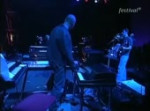 Portishead Glory Box Live (360p) (via Skyload).mp4