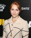 annasophia-robb-premiere-juliet-naked-01.jpg
