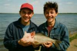 202506170127Teens Catch Bizarre Creaturesimplecompose01jxx6pa6nf0cb2wgpfm0ncf91.png