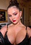 Selena.jpeg