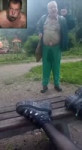 ОБОССАВШИЙСЯ СУМАШЕДШИЙ И ДЕВОЧКА ПОДРОСТОК ПРИКОЛ.mp4