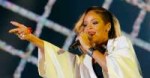 Rihanna-Microphone.jpg