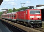 einfahrt-eines-x-wagen-s-bahnzuges-gezogen-309293.jpg