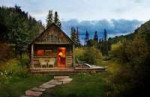 houses-middle-of-nowhere alaska.jpg