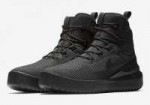 nike-air-wild-mid-black-696x489.jpg