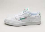 muzhskie-krossovki-reebok-club-c-85-white-green.jpg