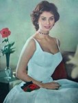 young-Sophia-Loren-in-the-1950s-60s-28.jpg