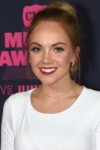 danielle-bradbery-2016-cmt-awards-beauty.jpg