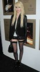 03945preppie-taylormomsenatmercedesbenzfashionweek-day2-atb[...].jpg