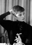 Audrey Hepburn in England, 1954.jpg
