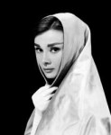 Audrey Hepburn - Funny Face promotional photo, 1956.jpg