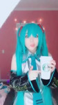 mikuhatsunehatsunemikumikumikucosplaycosplaycosplayervocalo[...].mp4