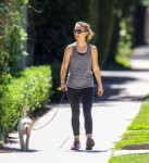 natalie-portman-with-her-dog-out-in-la-08-02-2019-5.jpg