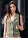 Margaret-Qualley-hot-women-pic-768x1024.jpg