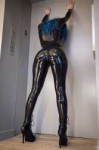 girl-in-black-latex-catsuit-7.large.jpg