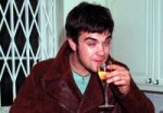 robbie-williams-facts-drinking.jpg