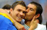 kolarov-dzeko-tviter1.jpg