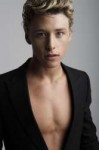 kinopoisk.ru-Mitch-Hewer-876132.jpg