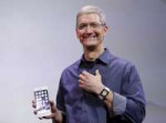 tim-cook-apple-watch.jpg