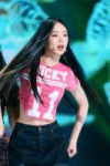 220807-NewJeans-Hanni-Attention-at-Inkigayo-documents-24(1).jpeg