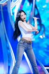 240901-LE-SSERAFIM-Kazuha-Crazy-1-800-hot-n-fun-at-Inkigayo-documents-7.jpeg