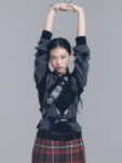 241226-haerin-for-elle-japan-x-dior-february-2025-issue-v0-opb4tgnux49e1.webp