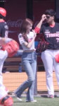 240427 트와이스(TWICE) 스키니진 사나 Sana 시구 Cam #프로야구 #LG트윈스.mp4