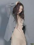 danielle-w-korea-x-celine-behind-the-scenes-screenshots-v0-hizidrev5vfe1.webp