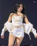 Yujin white hot (4).jpg