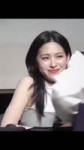 her reaction when a midzy gave her flowers 🥹 shes so precious.mp4