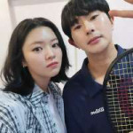 250518-gyunpro-instagram-update-jeongyeon-selfie-with-her-v0-w9zjev9urg1f1.jpg