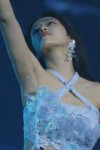 241220-yujin-hd-in-comment-v0-zcbzkiqm5f1f1.webp