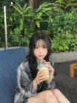 250528-ahyeon-weverse-update-v0-k5mnpup4qg3f1.webp