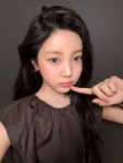 250606-illit-official-japan-twitter-update-illit-behind-the-v0-bapwdyhase5f1.jpg