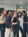itzy-girls-will-be-girls-dance-practice-teaser-photos-v0-aiyjd3keqa6f1.webp
