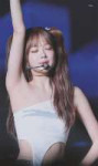 le-sserafim-eunchae-v0-8aqus5t0yd7f1.webp