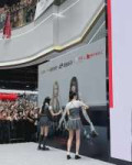 seulgi-irene-tilt-fansign-guangzhou-250621-v0-b7x6qd6auf8f1.webp