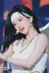 250712-karina-v0-crfpfo4jt7df1.webp