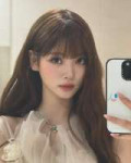 meovv-instagram-update-with-anna-250623-v0-2uux9e8i4edf1.webp
