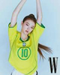 250723-w-korea-instagram-update-with-meovv-v0-ah1t1kobokef1.webp