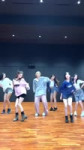 Taehyung dancing to Hype boy with New Jeans 🕺 HE NEVER FAILS TO SURPRISE US !!  #taehyung.mp4