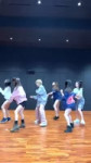 Taehyung dancing to Hype boy with New Jeans 🕺 HE NEVER FAILS TO SURPRISE US !! #taehyung.mp4