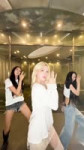 #MEOVV #가원 #안나 와 함께 CLOSER #JEONSOMI #전소미 #CLOSERchallenge #CLOSER #JEONSOMICLOSER #Shorts.mp4