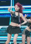 itzy-yuna-ft-chaeryoung-v0-8g13azhmyxkf1.webp