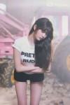 250825-wonyoung-melon-magazine-v0-20fbcm46b7lf1.webp