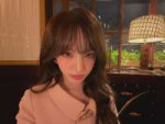 310126-liz-v0-rfi6m11e5gig1.webp