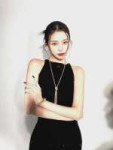 260222-narin-instagram-update-workaholic-v0-ulutwtmwh0lg1.webp