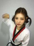 YIHYUNHC382SPbYAABtf.jpg