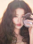 010WonyoungforGRAZIAChinaMay2026Issue-10.png